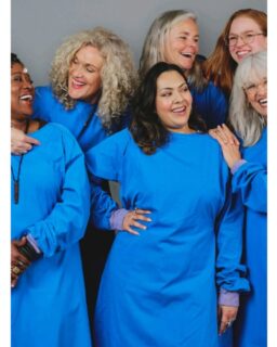 @stichtingvoicesforwomen Suomalaisen Naisen Päivillä 2026!

💎Työpajojen, Ladies Expon ja muun ohjelman lisäksi saamme kuulla Voices for Women -järjestön puheenvuoron. Projektipäällikkö Mariette Reineke tulee jakamaan näkemyksiään siitä tärkeästä työstä, jota yhdistys tekee naisten terveyden edistämiseksi ja sukupuolitietoisen hoidon kehittämiseksi.

💡Tule kuuntelemaan, tutustumaan lisää @stichtingvoicesforwomen ja Marietteen Suomalaisen Naisen Päiville. Ilmoittautuminen on auki vielä 28.2. saakka!

Linkki löytyy biosta 👉

#suomalaisennaisenpäivät #snpaivat #snp2026 #voicesforwomen